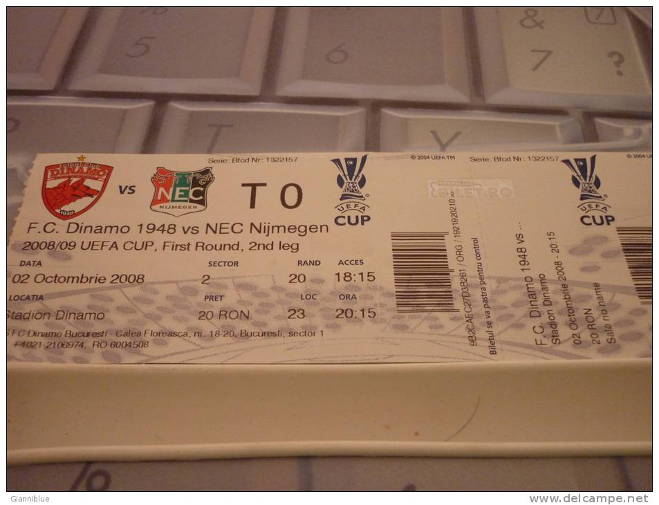 FC Dinamo 1948 Bucharest-NEC Nijmegen/Football/UEFA Cup Match Ticket - Tickets D'entrée