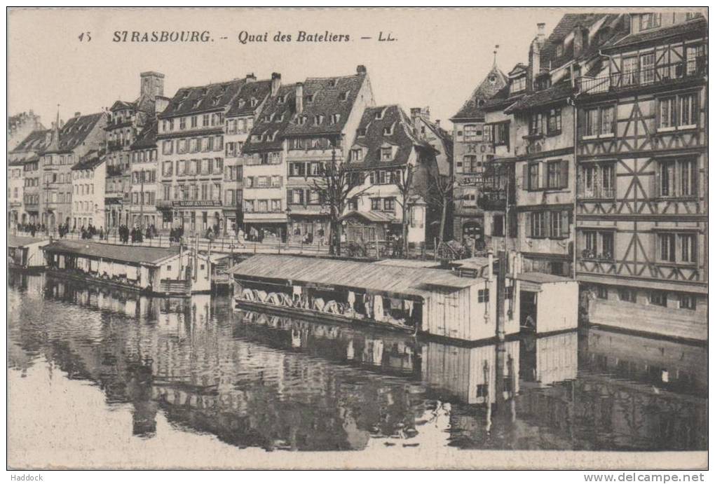 STRASBOURG: QUAI DES BATELIERS - Strasbourg