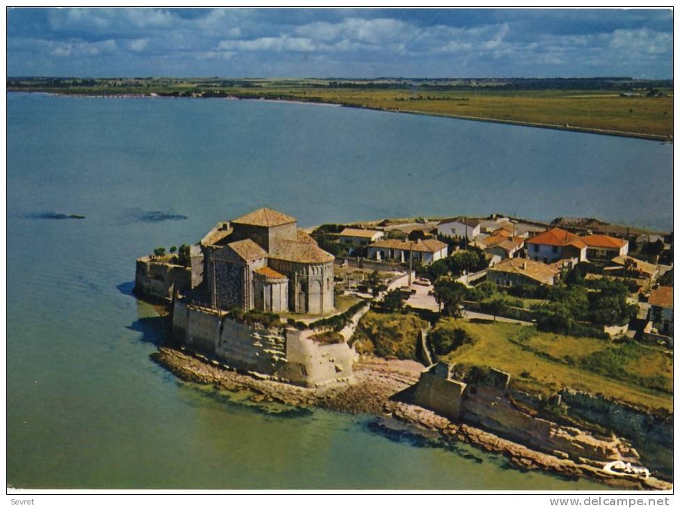 TALMONT Sur GIRONDE. - L'Eglise Sur La Presqu'île. CPM - Autres & Non Classés