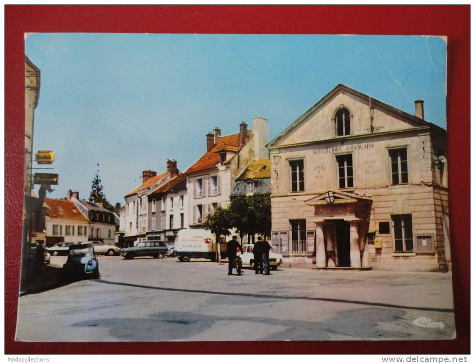 Limours (91) : La Mairie - Limours