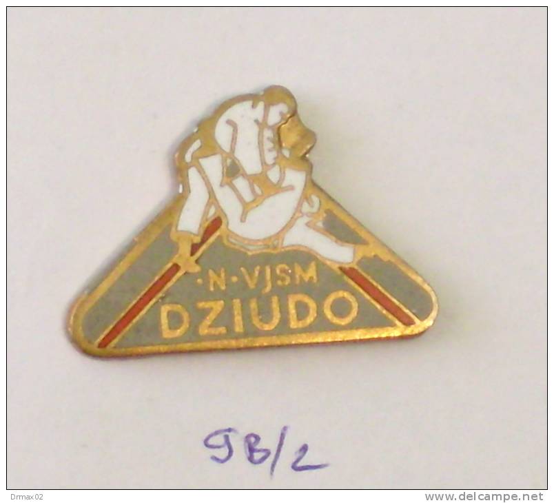 N VJSM DZIUDO - JUDO FEDERATION OF LITHUANIA ( LITUANIE ) Rare Enamel Old Pin / WRESTLING Lutte Ringen - Judo