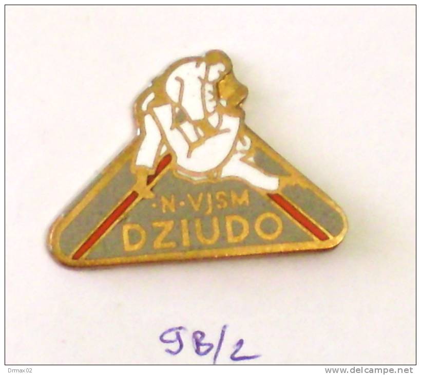 N VJSM DZIUDO - JUDO FEDERATION OF LITHUANIA ( LITUANIE ) Rare Enamel Old Pin / WRESTLING Lutte Ringen - Judo