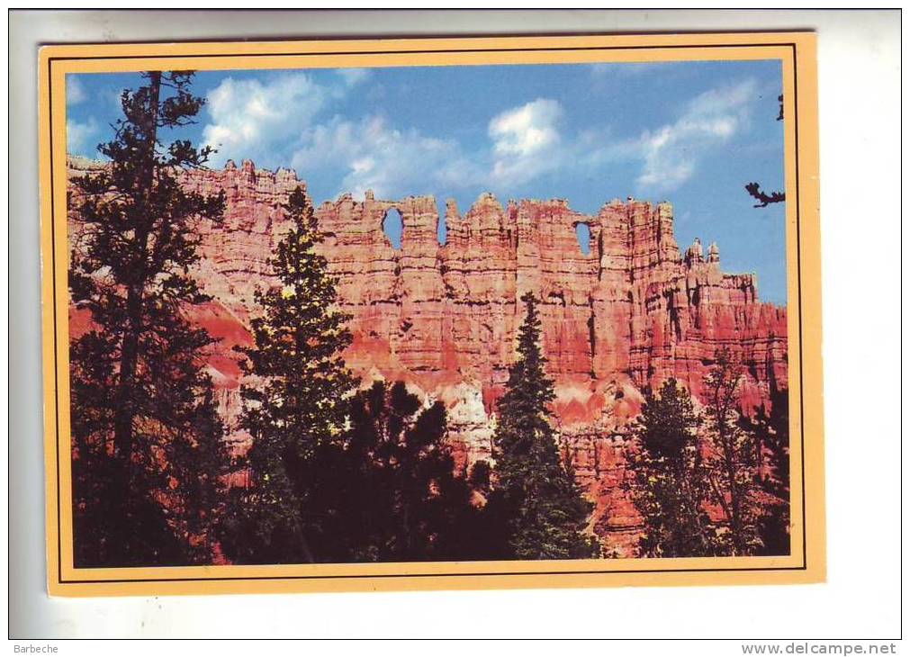 WALL OF WINDOWS BRYCE CANYON NATIONAL  PARK UTHA - Bryce Canyon