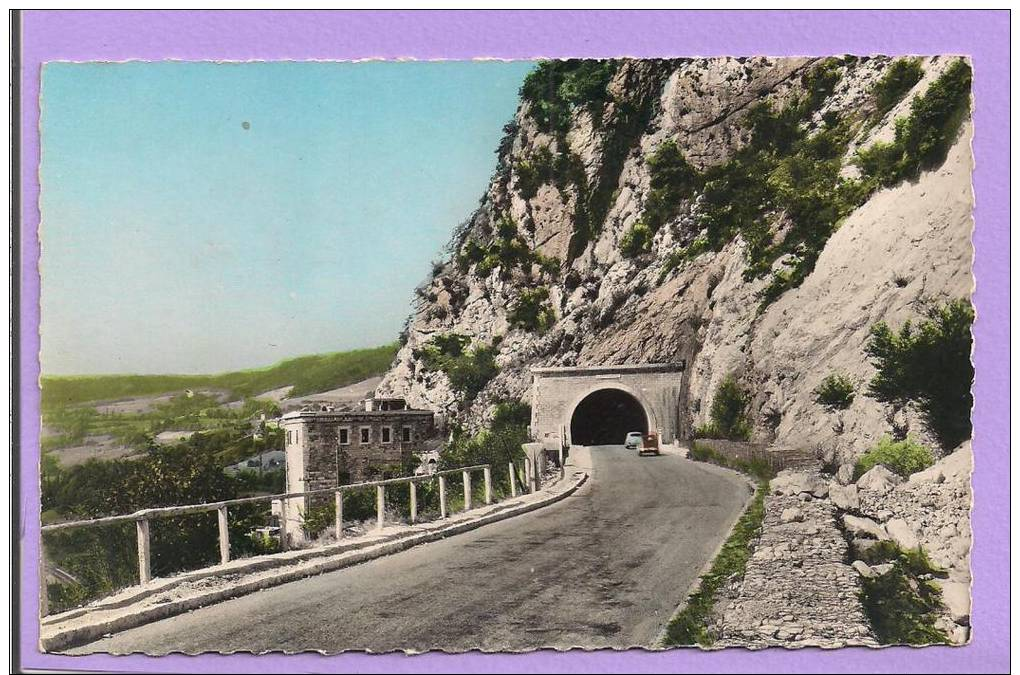 01 - Le Défilé De FORT LL'ECLUSE - La Route Et Le Tunnel - Colorisée - Non Classés