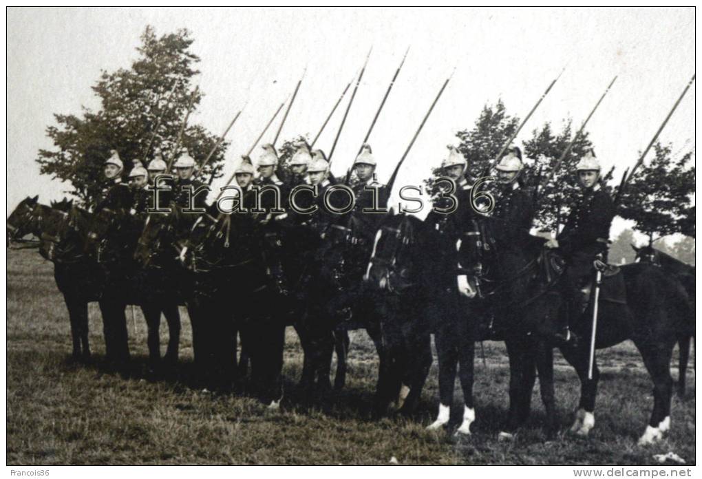 Militaria Cavalerie Dragons Avec épées Et Lances - RARE CARTE PHOTO - Regimente