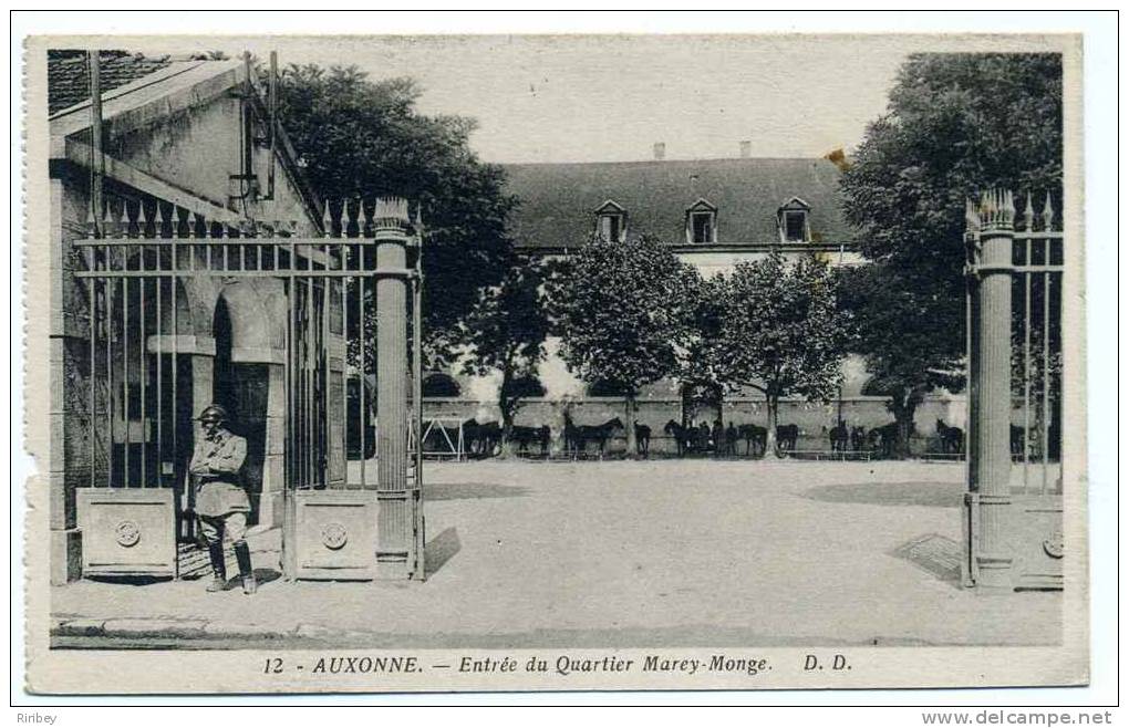 CPA AUXONNE / Caserne - Entrée Du Quartier Marey Monge / Dept Côte D'Or / Circulée En 1935 - Auxonne