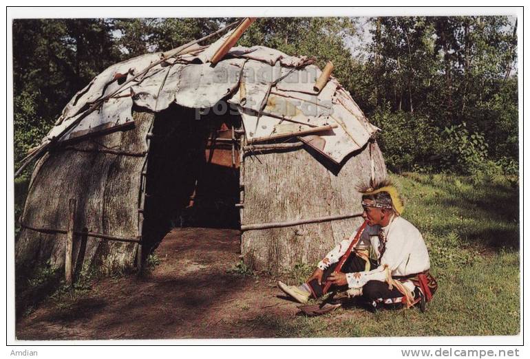 COUDERAY, WI ~INDIAN SMOKING THE PEACE PIPE OUTSIDE HIS TENT~ C1960s Postcard [c3943] - Sonstige & Ohne Zuordnung