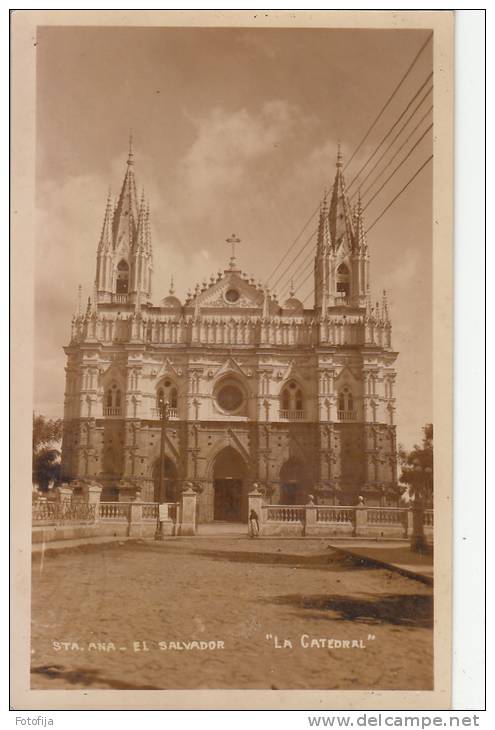 OLD RPPC  LA CATEDRAL  SANTA ANA EL SALVADOR - El Salvador