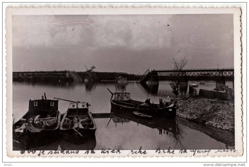 EUROPE BOSNIA BR&#268;KO BOATS ON THE RIVER AND THE BRIDGE OLD POSTCARD - Bosnia And Herzegovina