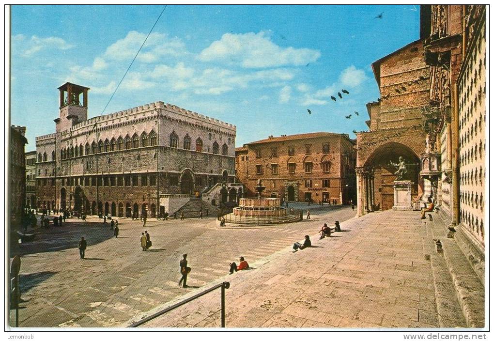 Italy, Perugia, Town Hall And Particular Of The Cathedral, Unused Postcard [12086] - Perugia