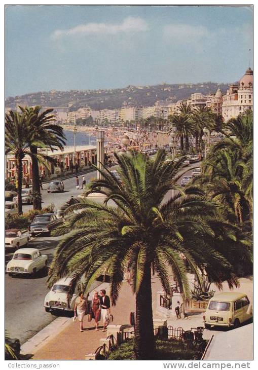 Cp , 06 , NICE , La Promenade Des Anglais - Plätze