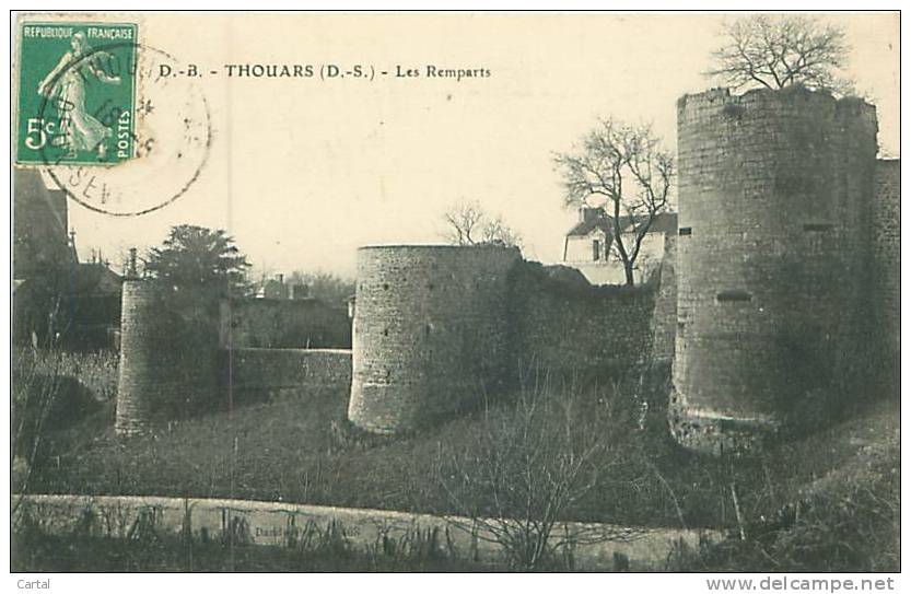 79 - THOUARS - Les Remparts (D.B.) - Thouars