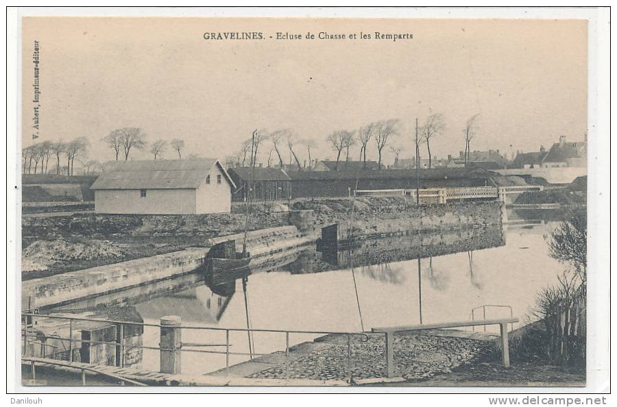 59 // GRAVELINES   Ecluse De Chasse Et Les Remparts - Gravelines