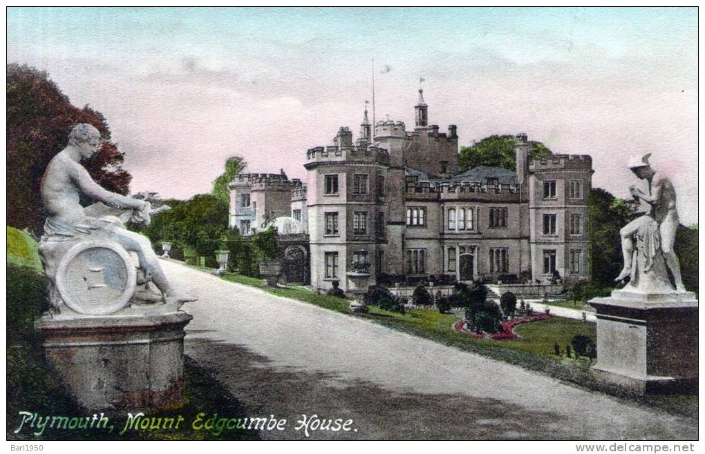 Beatiful   Old  Post Card    "  Plymouth ,  Mount  Edgcumbe  House" - Plymouth