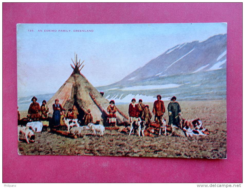 Eskimo Family Greenland  Circa 1910== = =ref 733 - Groenlandia