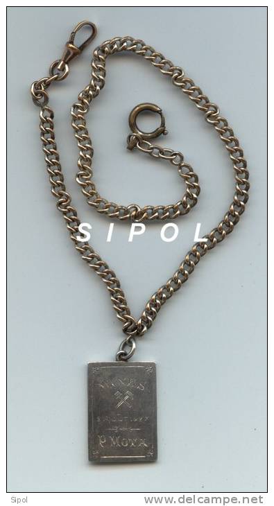 Chaine  + Médaille Rectangulaire  D Un élève De De L Ecole Des Mines De Nancy  " Mines 2 Aout 1927 P.Mota " - Otros & Sin Clasificación