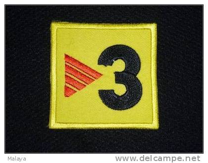 TRIPLE 3 BARCELONA SPAIN PATCH FOOTBALL - Patches