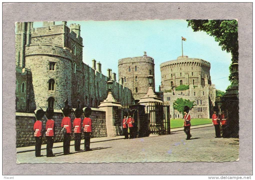 32993     Regno  Unito,    Changing  Of  The  Guard  -   Windsor   Castle,  NV(scritta) - Windsor Castle