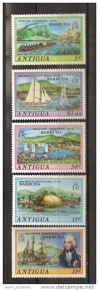 Barbuda 1975 N° 208 / 12 ** Surchargé, Chantier Naval De Nelson, Yatchs, Voiliers, Boréas, English Harbour, Port, Fleurs - Barbades (1966-...)