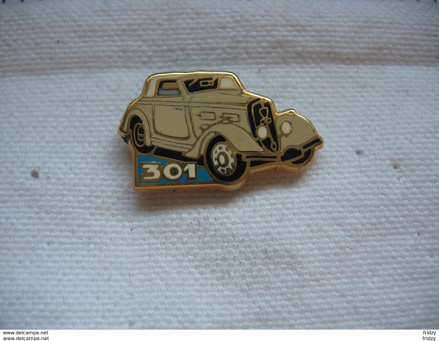 Pin's Ancienne Automobile 301 Peugeot - Peugeot