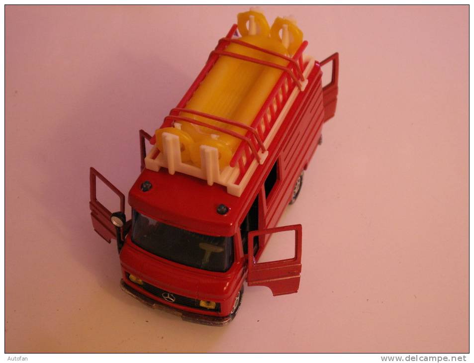 Véhicule Miniature De Pompiers - Siku