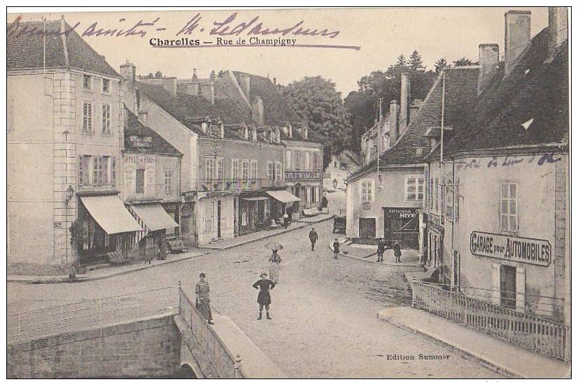 71 CHAROLLES  Rue De CHAMPIGNY Animée PONT Commerces HOTEL Du Lion D´ Or  GARAGE En 1915 - Charolles