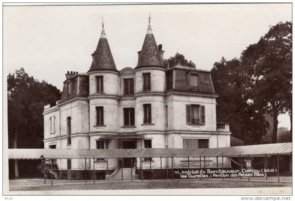 CPA (78) CHATOU Institut Bon Sauveur     Les Tourelles (pavillon Des Petite Filles - Chatou