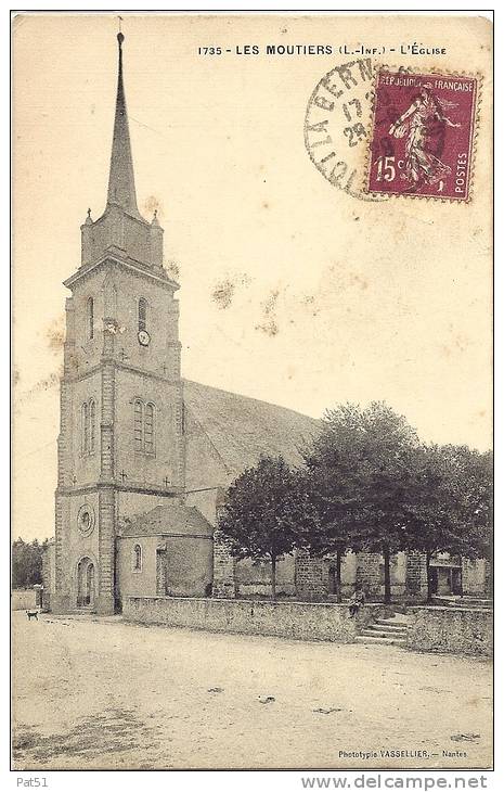 44 - Les Moutiers : L' Eglise - Les Moutiers-en-Retz