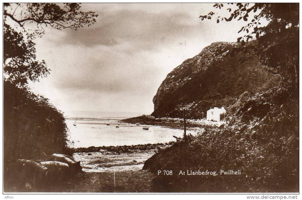 At Llanbedrog Pwllheli 1920 Real Photo Postcard - Caernarvonshire