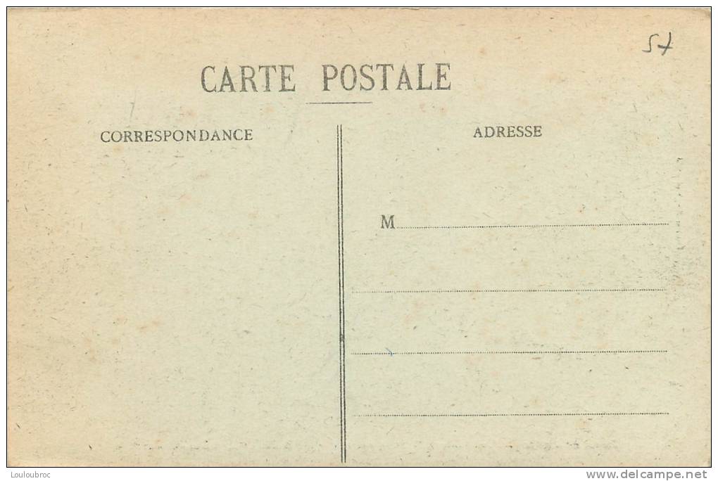 57 FORBACH ENTREE DES FRANCAIS LE 22/11/1918  LE DEFILE DES TROUPES DANS LES RUE DE LA VILLE - Forbach