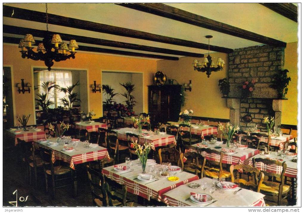 CPSM LA FORET FOUESNANT (Finistère) - L'Hôtel Beauséjour : La Salle à Manger - La Forêt-Fouesnant