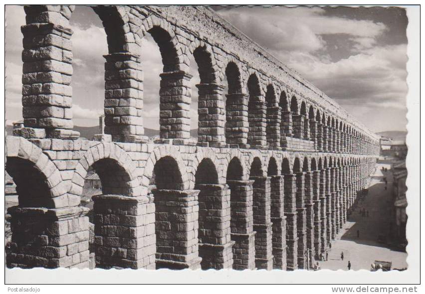 (AKX27) SEGOVIA. ACUEDUCTO ROMANO. ROMAN AQUEDUCT - Segovia