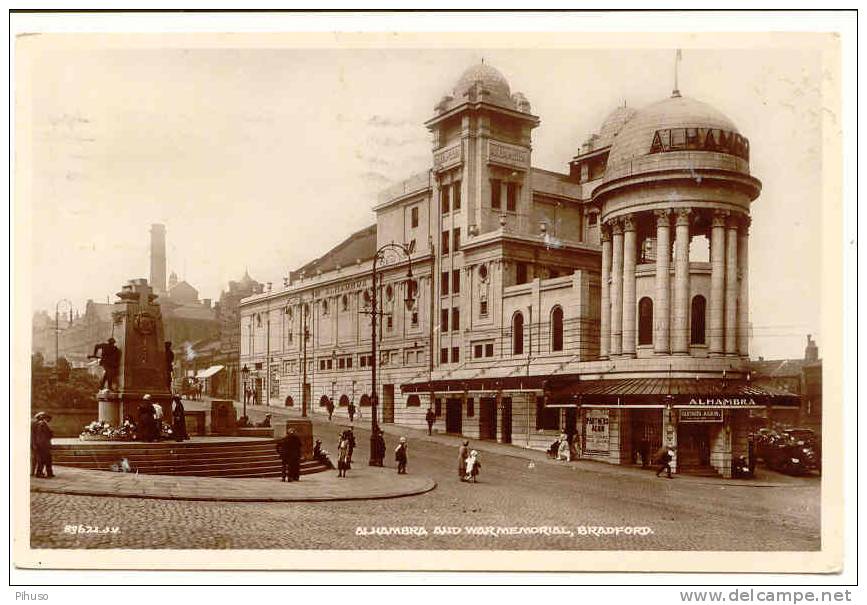 UK15  BRADFORD : Alhambra And War Memorial - Bradford