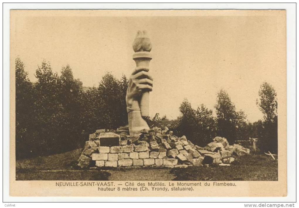 62 - Neuville-Saint-Vaast             Cité Des Mutilés -  Le Monument Du Flambeau - Autres & Non Classés