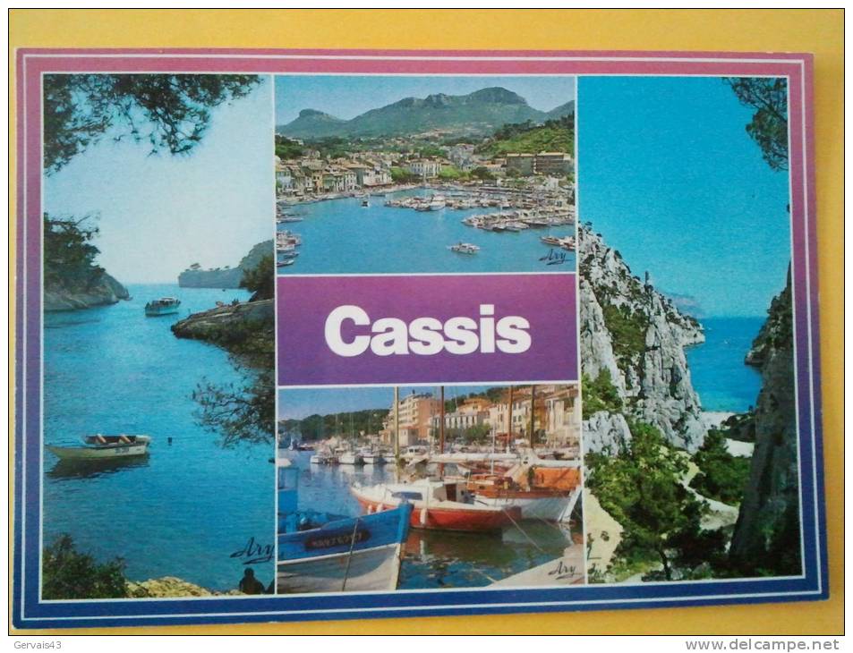 CASSIS  Lot de 24 cartes postales couleurs de Cassis