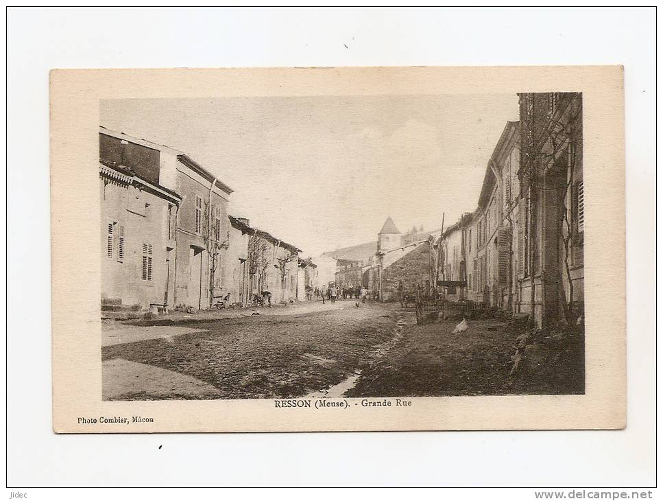 Rare CPA 55 Meuse - Resson - Grande Rue - Photo Combier Macon. - Otros & Sin Clasificación