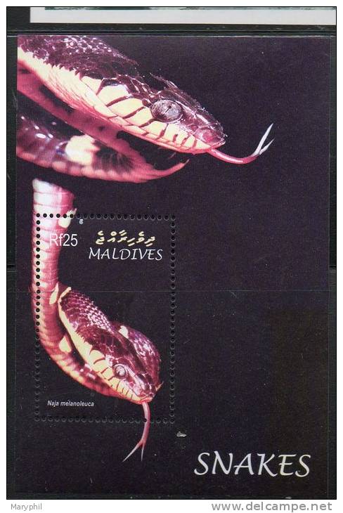 LOT 547 - MALDIVES BF N° 558 ** - SERPENT : NAJA - Cote 8 € - Serpents