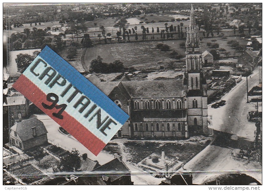 CPSM EN AVION AU DESSUS DE PLUDUNO COTES D ARMOR CENTRE DU BOURG L EGLISE ET LE MONUMENT AUX MORTS - Autres & Non Classés