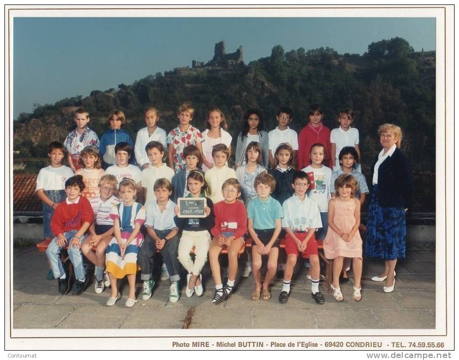 PHOTO DE CLASSE  38 VIENNE école St CHARLES  Classe De CM1 1987- 1988 - B2 - Autres & Non Classés