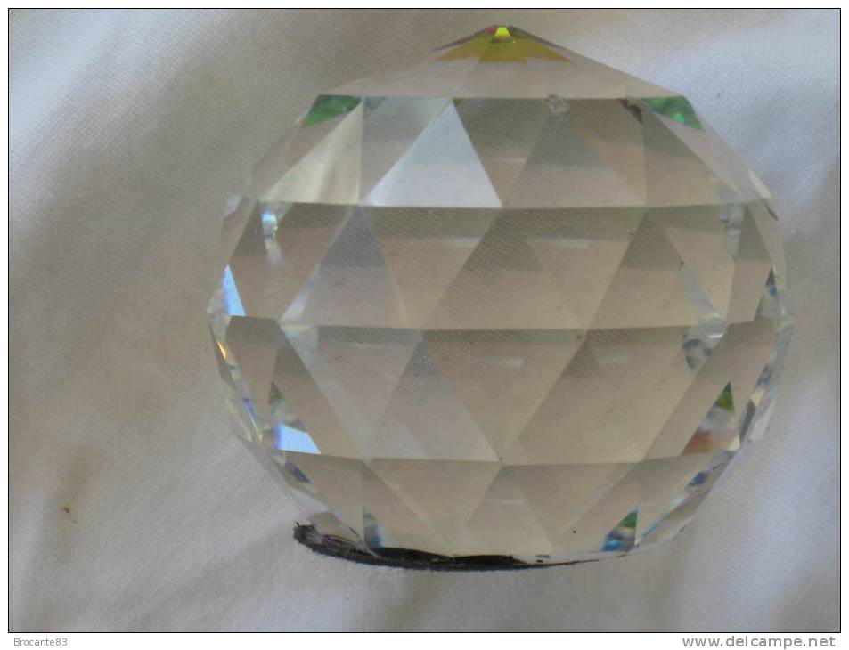 PRESSE PAPIER BOULE VERRE TAILLE - Paper-weights