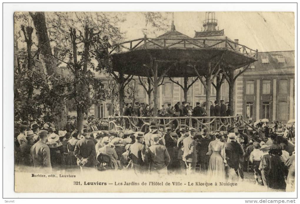 LOUVIERS  - Les Jardins De L´Hôtel De Ville. - Le Kiosque à Musique.. - Louviers