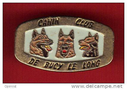 25672-pin's .club Canin De Bucy Le Long.chien.berger... - Villes