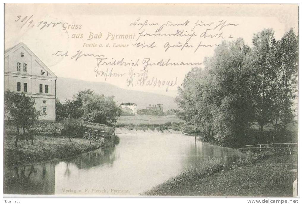 Gruss Aus Bad Pyrmont Partie An Der Emmer Grünlich 30.9.1900 Gelaufen - Bad Pyrmont