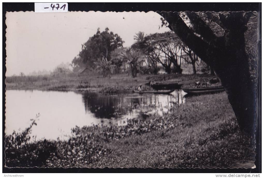 Madagascar - Mananjary : Canal Des Pangalanes Et Barques (1956); 2 Trous D'épingles Milieu En Ht Et En Bas(scan) (-471) - Madagascar