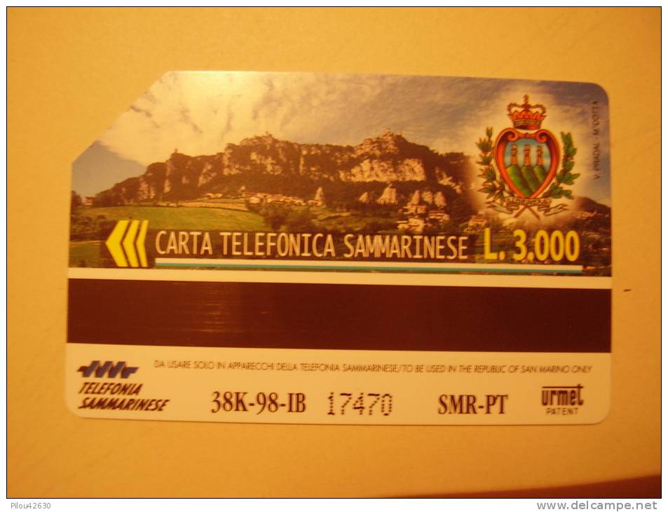 Télécarte Saint Marin . San Marino  Mondial De Foot France 1998 . Mondial Di Calcio .vue De San Marin & Blason - Saint-Marin