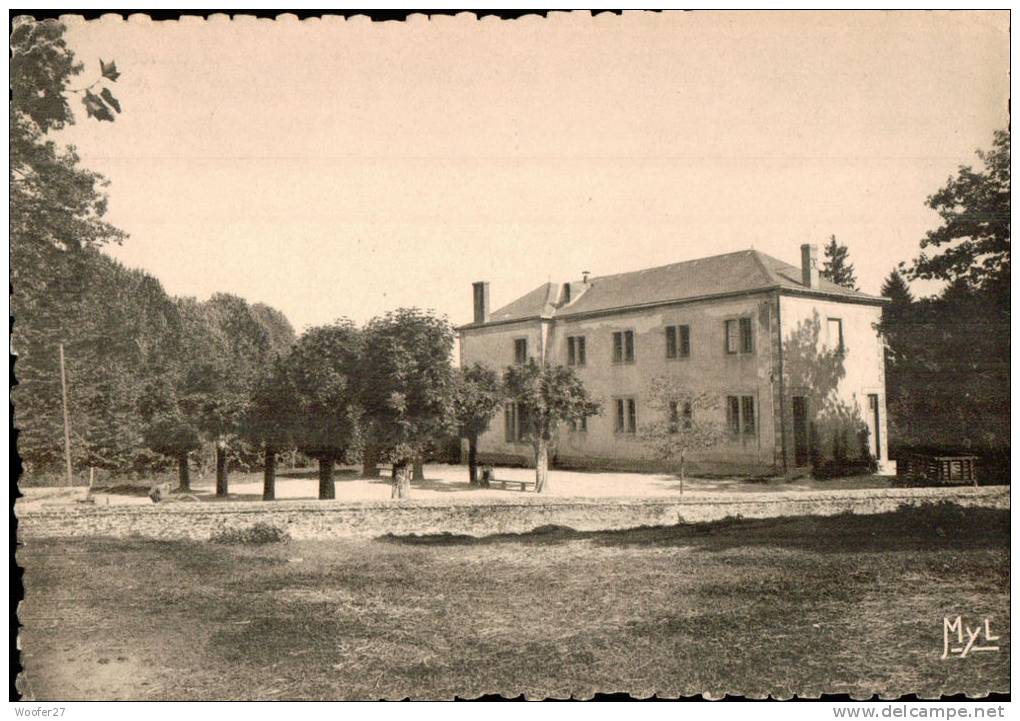 CPSM AMBAZAC , école De Garçons En 1948 - Ambazac