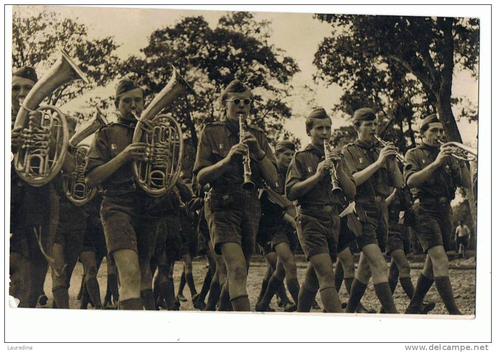 CARTE PHOTO  JAMBOREE 1947 MOISSON  MUSIQUE AMERICAINE - Scoutisme