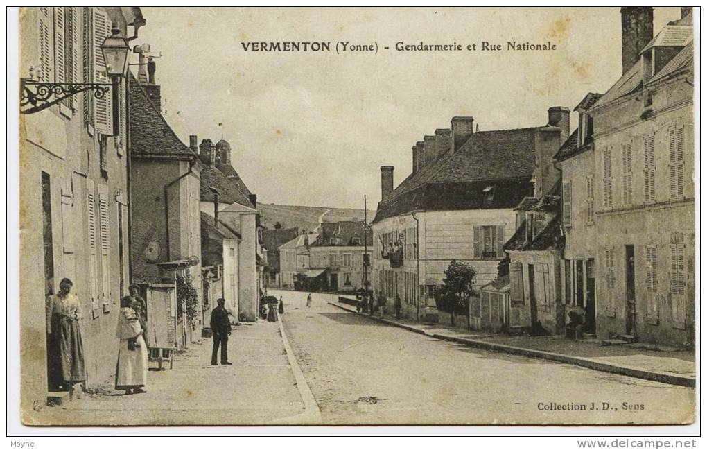 6422  - Yonne - VERMENTON :  Gendarmerie Et Rue Nationale - Vermenton