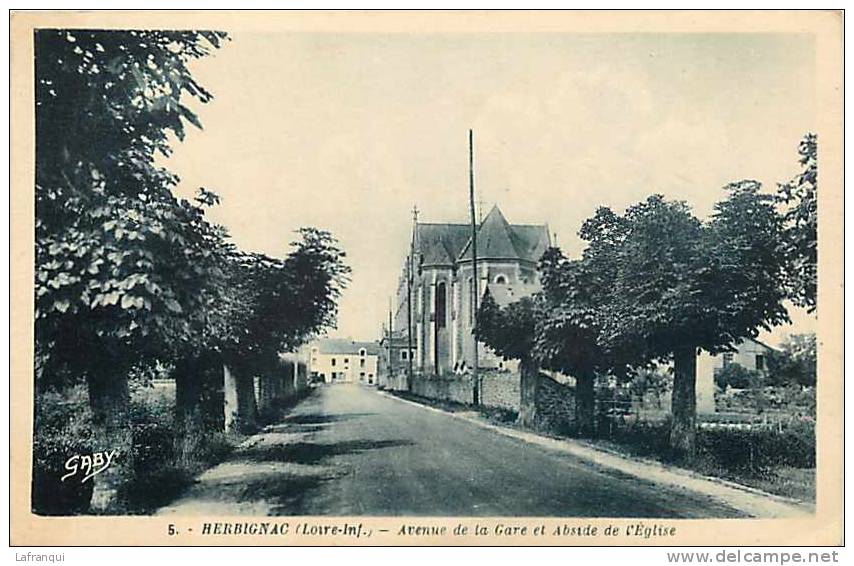 Loire Atlantique -ref A247- Herbignac - Avenue De La Gare Et Abside De L Eglise - Carte Bon Etat - - Herbignac