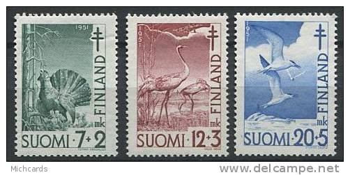 FINLANDE 1951 - Oiseau Croix Rouge - Neuf, Trace De Charniere (Yvert 379/81) - Unused Stamps